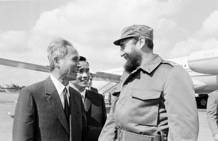 A 45 anos de la historica visita de Fidel a Vietnam hinh anh 1