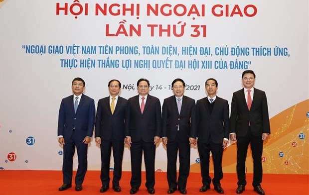 Diplomacia de Vietnam por consolidar papel pionero en construccion nacional hinh anh 1