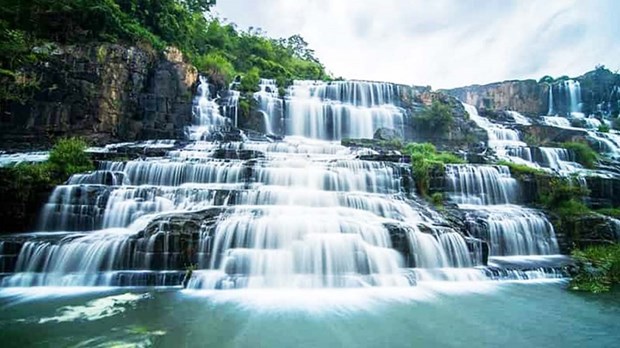 Sellos postales reflejan cuatro famosas cascadas de Vietnam hinh anh 4