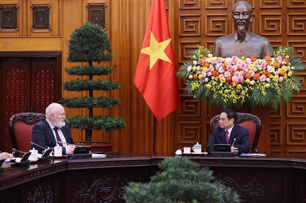 Premier vietnamita recibe a vicepresidente ejecutivo de la Comision Europea hinh anh 1