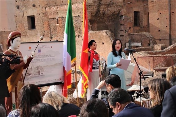 Ano Vietnam-Italia marca 50 aniversario de nexos diplomaticos bilaterales hinh anh 2