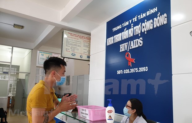 Personas con VIH/SIDA en Vietnam reciben ayuda de Estados Unidos hinh anh 1