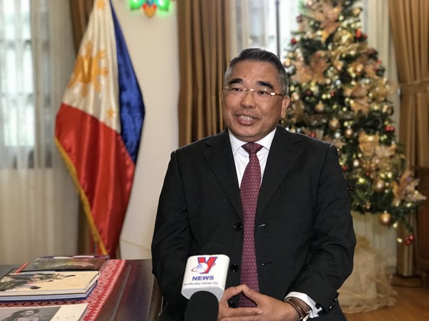 Embajador de Filipinas elogio recuperacion pospandemia de Vietnam hinh anh 1