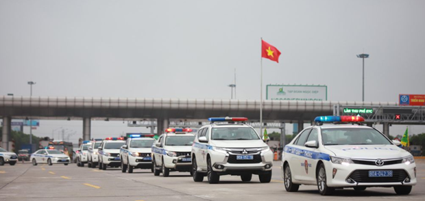 Policia de transito de Vietnam inicia campana de seguridad de cara a importantes efemerides hinh anh 1