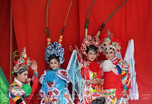 Promueven en Vietnam la preservacion del arte del hat boi hinh anh 1