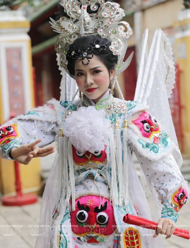 Promueven en Vietnam la preservacion del arte del hat boi hinh anh 2