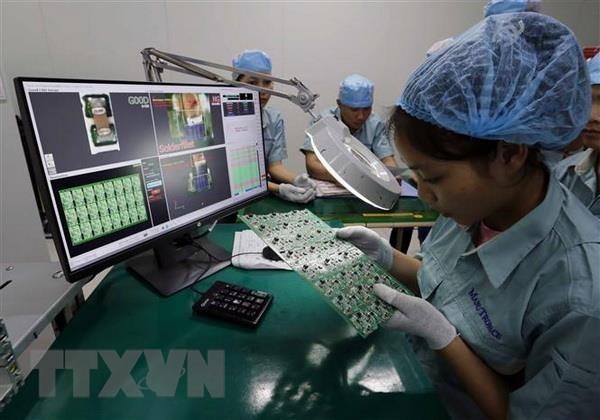 Vietnam sigue captando inversiones de empresas electronicas extranjeras hinh anh 1