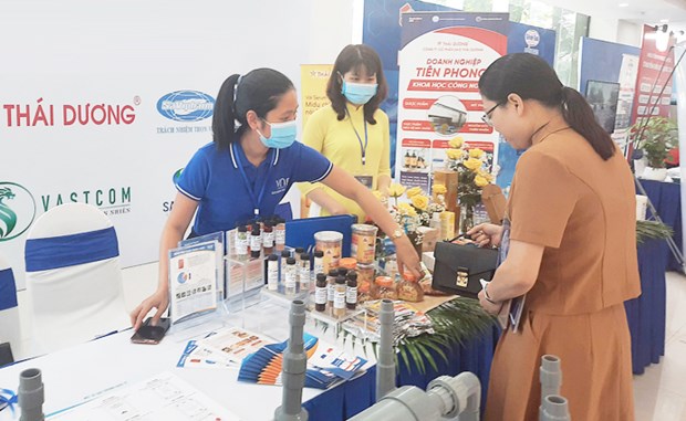Hanoi se esfuerza por desarrollo de empresas de ciencia y tecnologia hinh anh 2