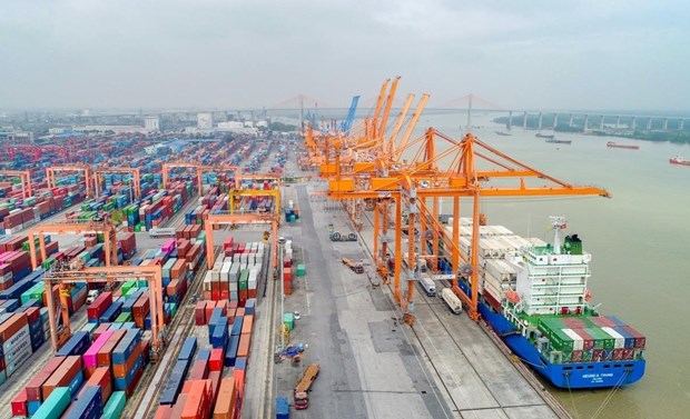 Transporte interregional aporta al desarrollo del sistema portuario en Vietnam hinh anh 1