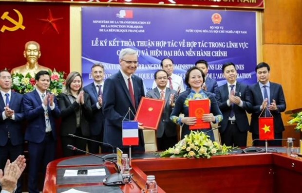 Francia apoyara a Vietnam en modernizacion de administracion publica hinh anh 1