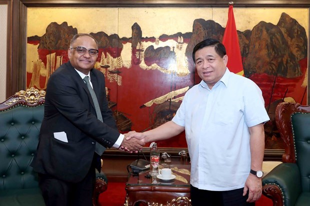 Compromiso de ayuda a Vietnam constituye prioridad para BAD hinh anh 1