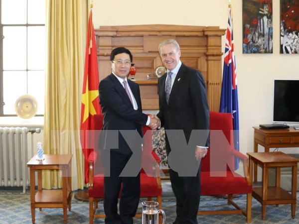 Canciller de Vietnam efectua visita oficial a Nueva Zelanda hinh anh 1