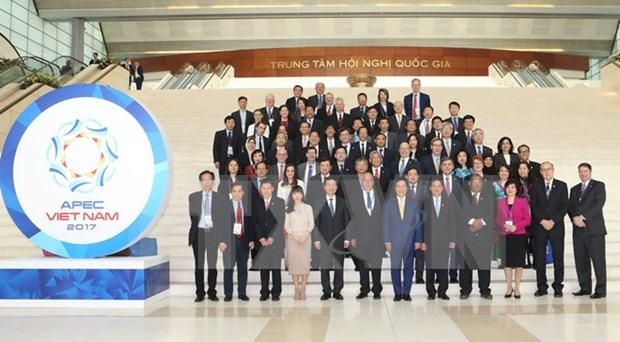 Discuten en Hanoi temas prioritarios de APEC 2017 hinh anh 1