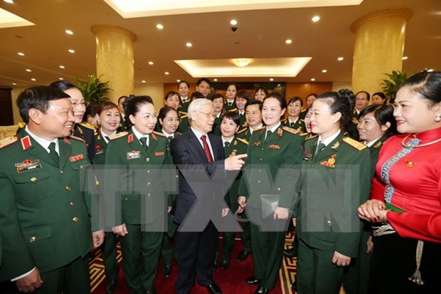Lider de PCV resalta aportes de mujeres militares al desarrollo nacional hinh anh 1