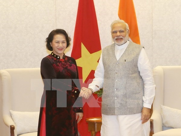 Visita de lider parlamentaria de Vietnam consolida base para relaciones con India hinh anh 1