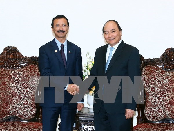 Vietnam creara condiciones favorables al grupo DP World, dice premier hinh anh 1