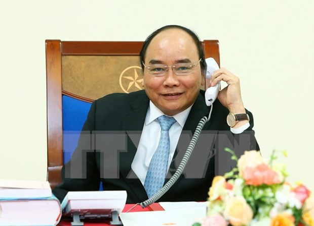 Primer ministro de Vietnam sostiene dialogo telefonico con Donald Trump hinh anh 1