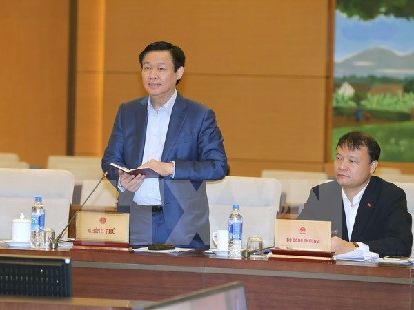 Comite del Parlamento vietnamita revisa informe sobre integracion economica hinh anh 1