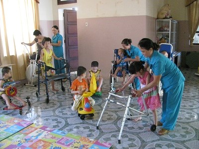 Proyecto fundado por Alemania beneficia a discapacitados en Vietnam hinh anh 1