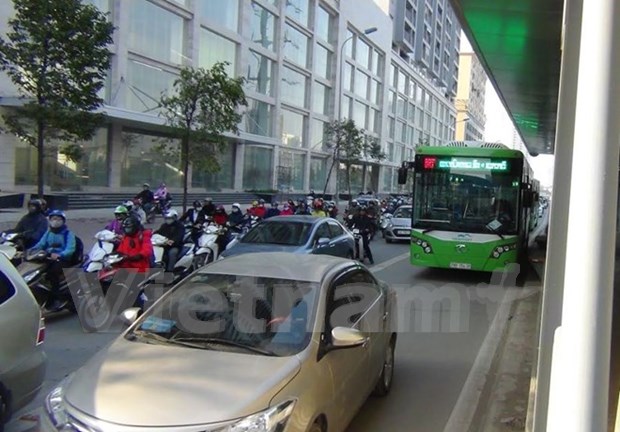 Entra en operacion en Hanoi autobus de transito rapido hinh anh 1
