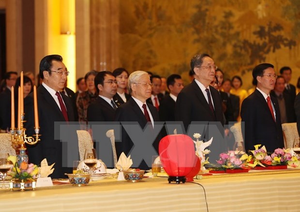 Lider partidista vietnamita pondera relaciones de amistad con China hinh anh 1