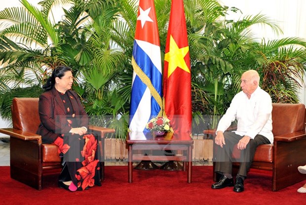 Continua dirigente parlamentaria vietnamita visita a Cuba hinh anh 1