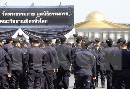 Policia de Tailandia acaba sin exito asedio del templo de Wat Dhammakaya hinh anh 1
