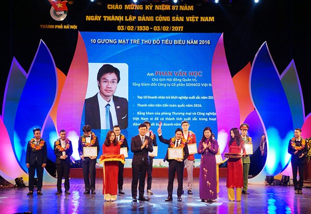 Honran en Vietnam a los 10 jovenes mas sobresalientes hinh anh 1