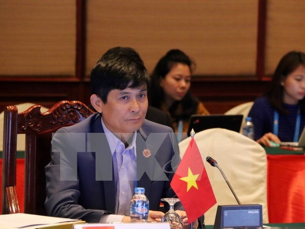 Vietnam promueve conectividad en ASEAN hinh anh 1