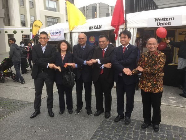 Participa Vietnam en Feria Nocturna ASEAN en Nueva Zelanda hinh anh 1