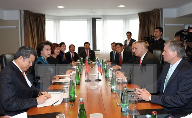 Vietnam dispuesto a favorecer penetracion de productos checos en ASEAN hinh anh 1