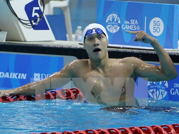 Nadador vietnamita gana medalla de oro en torneo en Suecia hinh anh 1