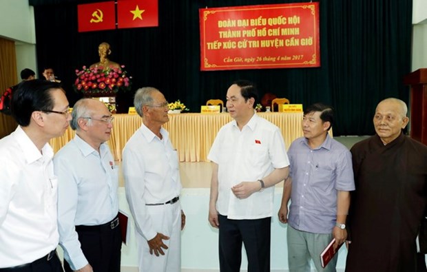 Presidente de Vietnam dialoga con electores en Ciudad Ho Chi Minh hinh anh 1
