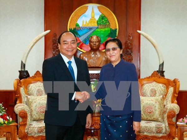 Lideres de Laos aprecian visita del primer ministro vietnamita hinh anh 1