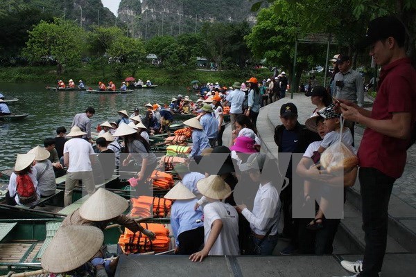 Turismo vietnamita beneficiado por asueto de Reunificacion Nacional hinh anh 1