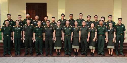 Vietnam ayuda a Laos en gestion de archivos hinh anh 1