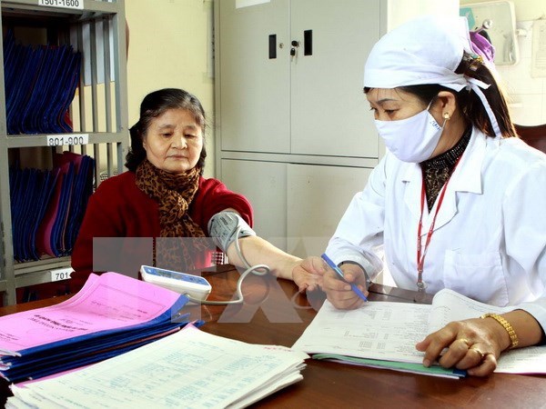 Enfermedades no infecciosas cobran la vida de 400 mil vietnamitas cada ano hinh anh 1
