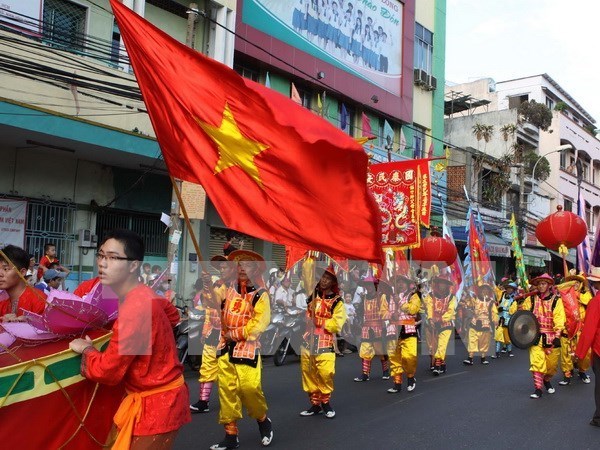 Ciudad Ho Chi Minh lanza programa artistico callejero semanal hinh anh 1