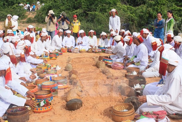 Comunidad islamica vietnamita celebrara en junio Festival por el Ramadan 2017 hinh anh 1