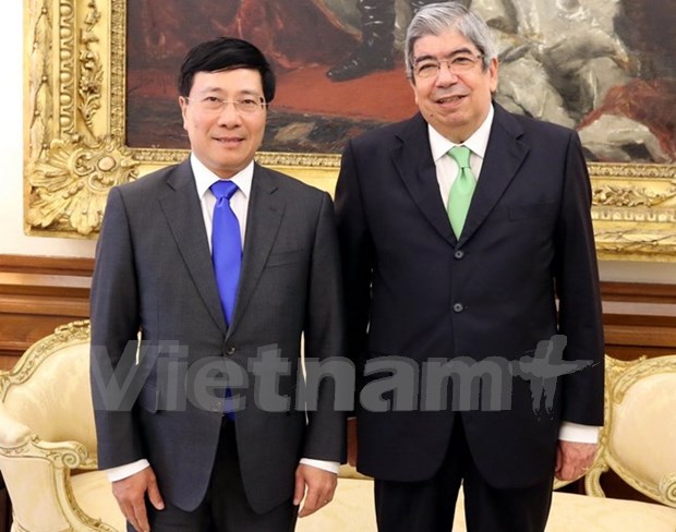 Vietnam y Portugal acuerdan aumentar intercambio de delegaciones hinh anh 1