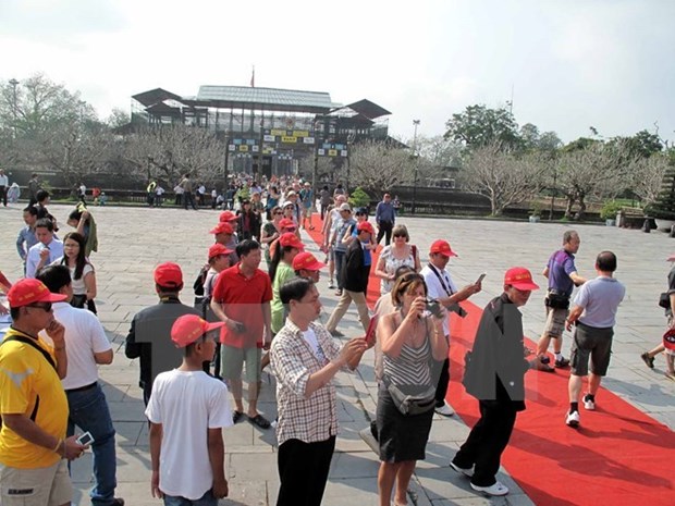 Registran alto aumento de turistas chinos en Vietnam hinh anh 1