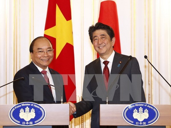 Visita del premier vietnamita a Japon cosecha resultados positivos hinh anh 1
