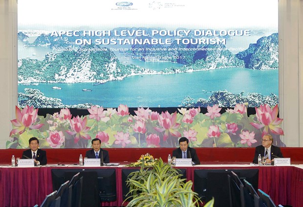 Celebran en provincia norvietnamita dialogo del APEC sobre turismo sostenible hinh anh 1