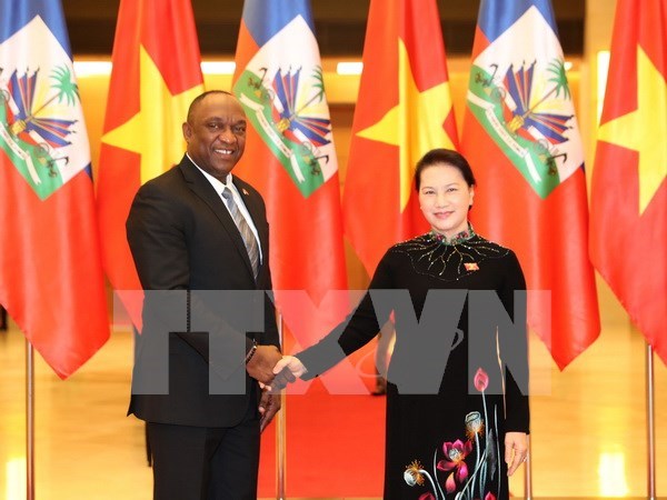 Haiti y Vietnam por robustecer lazos en telecomunicaciones y agricultura hinh anh 1