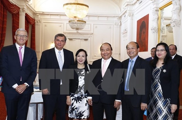 Premier vietnamita aboga por impulso de nexos economicos con Paises Bajos hinh anh 1