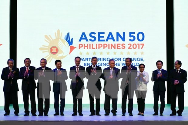 Vietnam propone medidas para resolver desafios que enfrenta ASEAN hinh anh 1