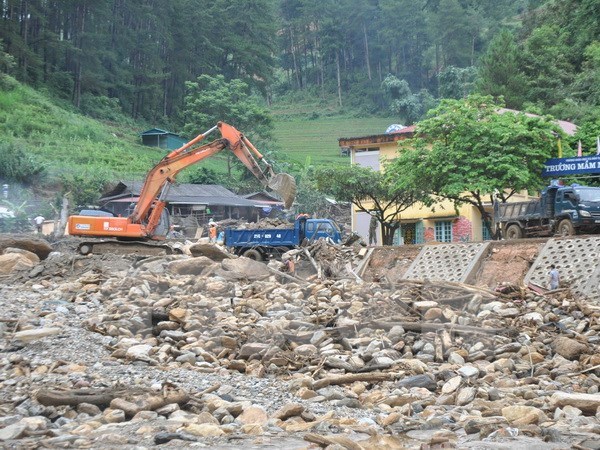 Inundaciones dejan 17 muertos en el norte de Vietnam hinh anh 1