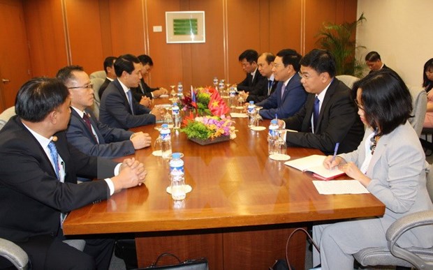 Vicepremier vietnamita sostiene encuentros bilaterales en Manila hinh anh 1