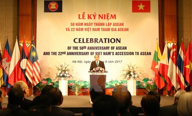 ASEAN, pilar en politica exterior de Vietnam hinh anh 1