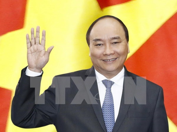 Premier de Vietnam parte a Tailandia para iniciar visita oficial hinh anh 1